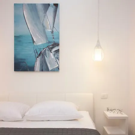 Oasis Deluxe In Center سبليت